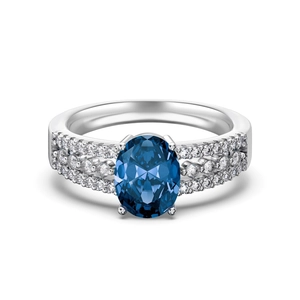 Elegant S925 sterling silver ring with oval blue sapphire zircon and pavé diamonds