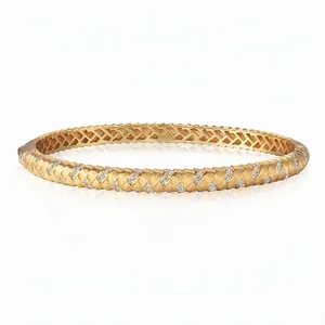 925 Sterling Silver Zirconia Bangle For Women Gold Plated Cable Twist Texture Elegant Sparkling Inlaid Jewelry Bracelet Gift