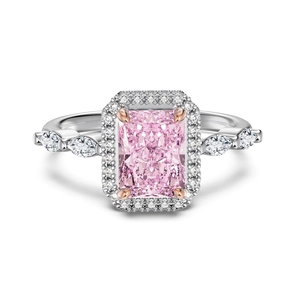 Lussuoso anello in argento S925 con pietra rosa taglio radiant e halo di diamanti
