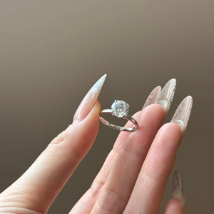 Classic S925 sterling silver solitaire ring with brilliant round cz in four-prong setting