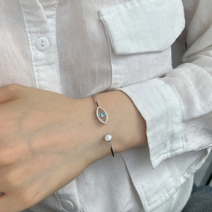 Bracelet jonc ouvert en argent S925 avec œil maléfique, pierre bleue et zircons blancs