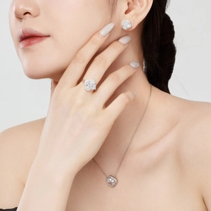 Parure de bijoux trèfle à quatre feuilles en argent S925 avec collier et bague