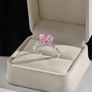 S925 sterling silver ring featuring a large heart-shaped pink ice-cut zircon gemstone