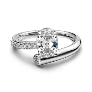 S925 sterling silver bypass ring with oval cut zircon and sparkling star track accents