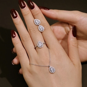 Detailed view of teardrop halo jewelry set featuring S925 silver and cubic zirconia