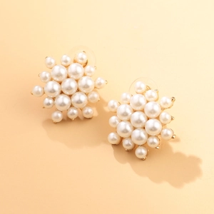 Boucles d'Oreilles Clous Élégantes en Alliage avec Grappe de Künstliche Perles Artificielles Blanches Plaquées Or pour Femme Mariage