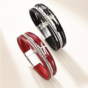 Mehrlagiges PU-Leder Wickelarmband Für Damen Mit Legierung Kreuz Anhänger Strass Eingelegt Unendlichkeit Charm Magnetverschluss Boho Armband