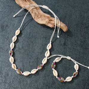 Bohemian Natural Shell Jewelry Set For Women Handmade Woven Shell Necklace And Bracelet Hawaiian Beach Vacation Daisy Pattern Fashion Jewelry