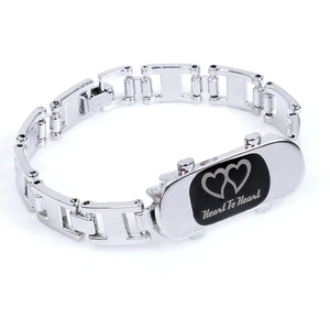 Bracelet chaîne argenté avec plaque Heart To Heart et motif cœurs entrelacés