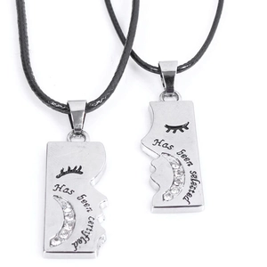 Romantic Alloy Rhinestone Couple Puzzle Pendant Necklace Has Been Certified Lettering Moon Face Splicing Wax Rope Chain Jewelry Lovers Gift