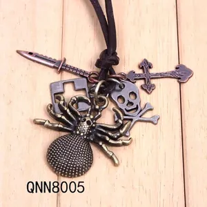 Collier punk gothique en cuir avec pendentif araignée et crâne en bronze antique