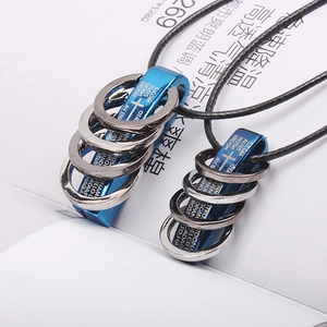 Collier pour couple en acier inoxydable bleu et argent avec gravure croix et cordon