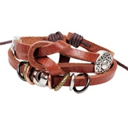 Détails d'un bracelet vintage multicouche en cuir marron avec perles et cordon ajustable