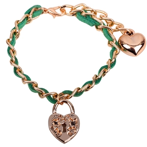 Bracciale dorato con lucchetto a cuore, cordino in camoscio verde e ciondoli cuore