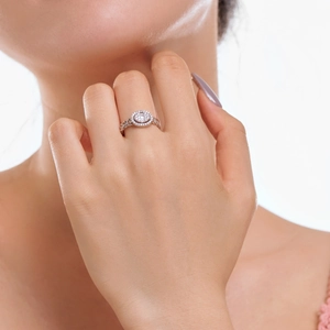 Bague ouverte en argent S925 avec halo ovale en zircon et anneau style chaîne