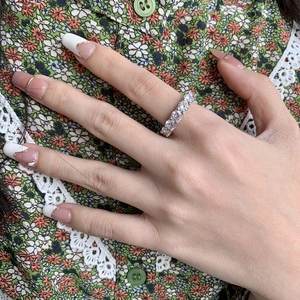 Bague luxueuse en argent sterling S925 avec diamants ronds brillants étincelants