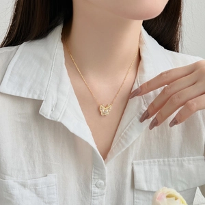 Elegante gouden vlinderketting van S925 sterling zilver met sprankelende marquise kristallen