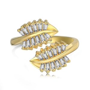 Bague élégante en argent S925 doré avec motif de feuilles symétriques et zircons baguette