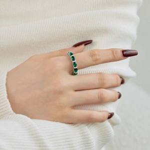 S925 sterling silver ring with emerald-green zircons and pavé diamonds for women