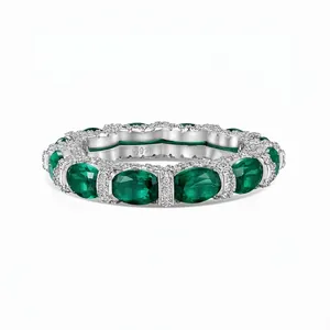 Luxurious 925 Sterling Silver Oval Emerald Zirconia Eternity Ring For Women Micro Pave Wedding Party Fashion Jewelry Band