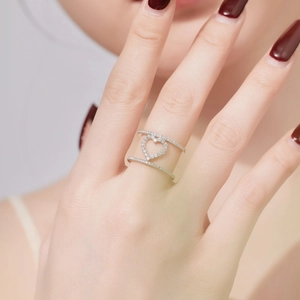 Elegant S925 sterling silver heart-shaped double-row sparkling zircon ring for women