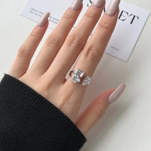 Bague ouverte en argent S925 ornée de zircons en forme de cœur, émeraude et poire