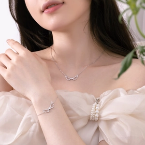 S925 sterling silver necklace and bracelet set with sparkling angel wings and heart zircon