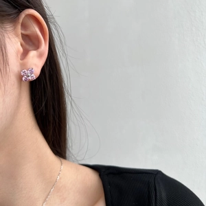 Elegant S925 sterling silver four-leaf clover stud earrings with pink cubic zirconia