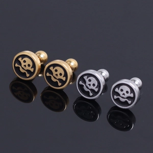 Boucles d'oreilles crâne en acier inoxydable avec base noire et fermoir à vis punk