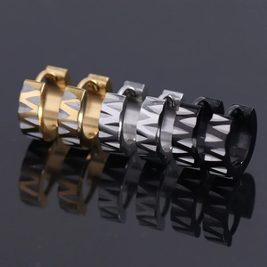 Boucles d'Oreilles Huggie en Acier Inoxydable Rayées pour Hommes Femmes Dents de Scie Géométriques Électroplaqué Punk Bijoux