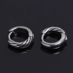 Men's silver stainless steel twisted rope hoop earrings with minimalist vintage design