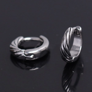 Men Stainless Steel Twisted Rope Huggie Hoop Earrings Vintage Silver Color Geometric Personalized Piercing Jewelry For Him