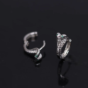 Boucles d'Oreilles Créoles Serpent en Cuivre Électroplaqué Argent Avec Yeux en Strass Vert Noir Mode Personnalité Bijoux Homme
