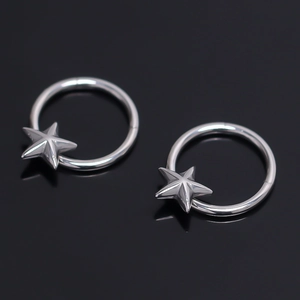 Minimalist silver star hoop earrings made of polished stainless steel for men and women