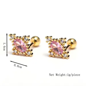 Boucles d'oreilles cœur en or avec pierre rose et accents de zircone blanche étincelante