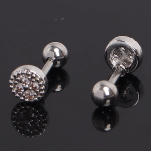 Boucles d'oreilles rondes en argent avec zircons et fermoir à vis sécurisé