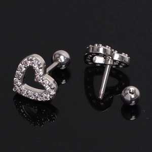 Boucles d'oreilles cœur en acier inoxydable argenté avec zircone et fermoir à vis