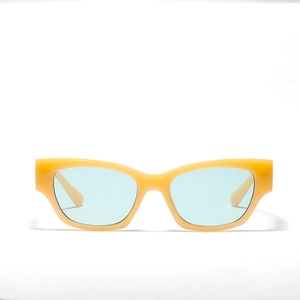 Occhiali da sole retrò quadrati con montatura giallo crema e lenti blu chiaro donna