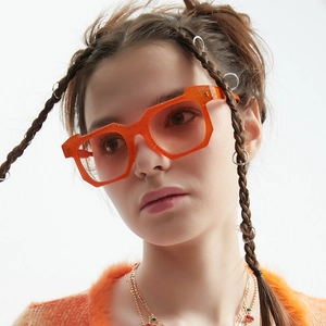 Occhiali da Sole Geometrici Quadrati per Uomo Donna Montatura Spessa alla Moda UV400 Hip Hop Occhiali da Sole Colorati