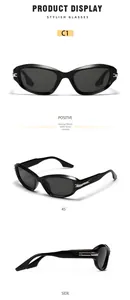 Detailsicht der vintage schwarzen rechteckigen Sonnenbrille mit schicken Metallakzenten