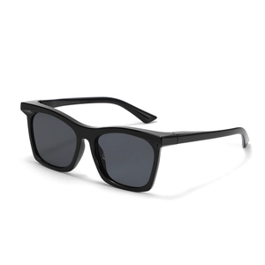 Fashion Square Large Frame Sunglasses For Men Women Retro UV400 Protection Cat Eye Style Outdoor Street Wear Trendy Eyewear