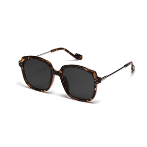 Fashion Square Sunglasses For Men Women Vintage Plastic Metal Frame AC Lens UV Protection Outdoor Travel Eyewear