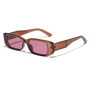 Lunettes de soleil rectangulaires rétro marron translucide avec verres violets