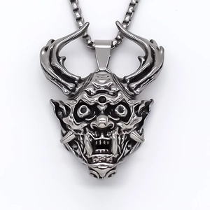 Dunkle Teufelsmaske Anhänger Halskette in Antik-Silber-Finish mit Box-Kette für Herren
