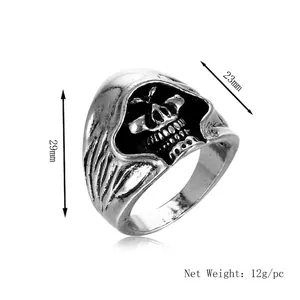 Bague tête de mort style hip-hop rétro avec design 3D et finition argent antique