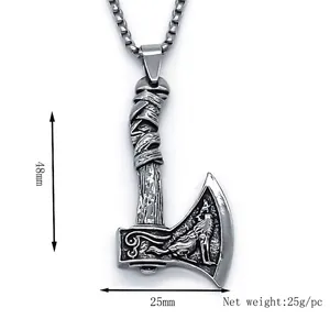 Collana con ciondolo ascia vichinga con lupo inciso in acciaio inox vintage