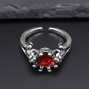 Vintage Punk Gothic Crown Red Rhinestone Ring Alloy Frog Shaped Adjustable Open Finger Ring Jewelry For Men Women