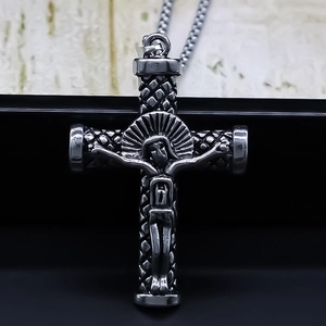 Collier Pendentif Croix Crucifix Jésus en Alliage Rétro pour Hommes Femmes Couleur Argent Bijoux Religieux Chaîne Box