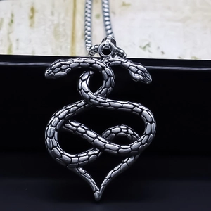 Gothic Alloy Double Snake Heart Pendant Necklace Streetwear Hip Hop Personalized Vintage Silver Tone Jewelry For Men Women