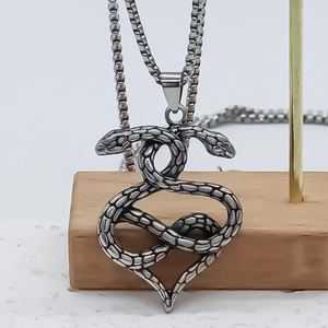 Hip hop style double snake heart pendant necklace with vintage silver scale texture